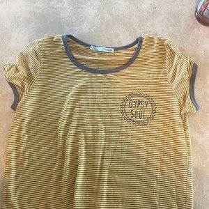 Medium Maurices gypsy soul yellow and gray shirt